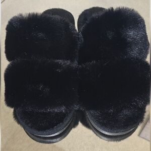 NEW! Hurley Women's Black Furry Slippers